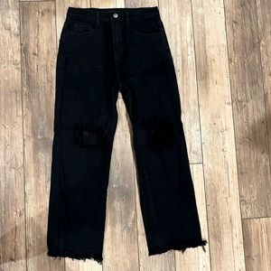 Black high waisted wide leg jeans 100%cotton. Distressed in knees. Size 3/small